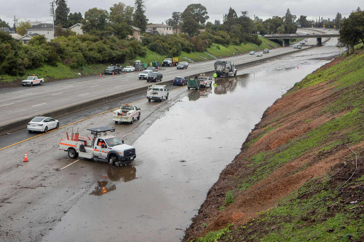 I-580 in Oakland reopens after flooding closure