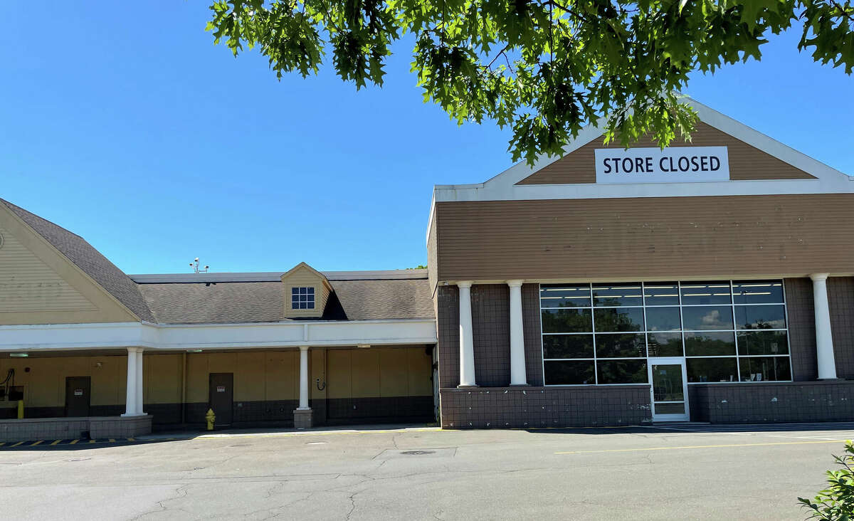 T.J.Maxx/Homegoods has expressed interest in the vacant Guilford Walmart building, according to town officials. The property owner has submitted an application for signs for the off-price retailer. and several months ago a T.J. representative had a preliminary talk with town officials.
