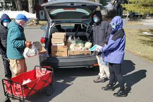 Mobile food pantry fills a need in Ridgefield and beyond