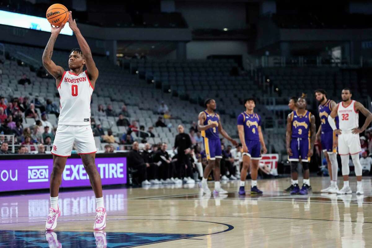 Houston Cougars open AAC Tournament with win over East Carolina