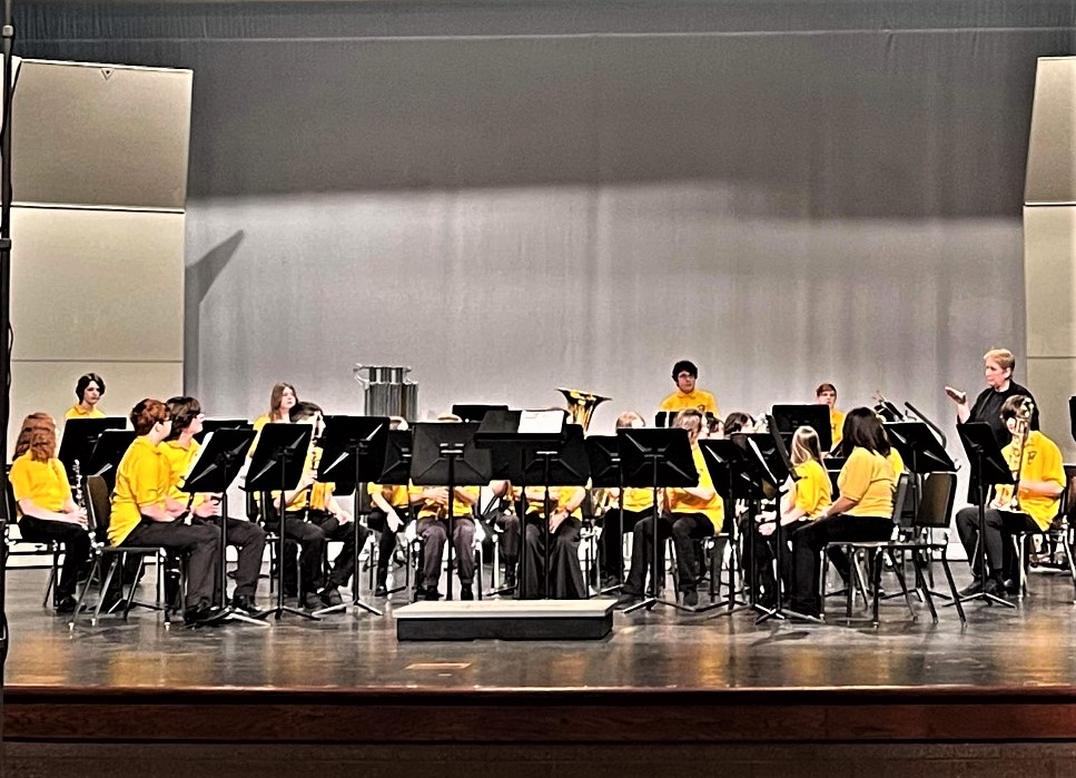 Manistee hosts MSBOA district band festival