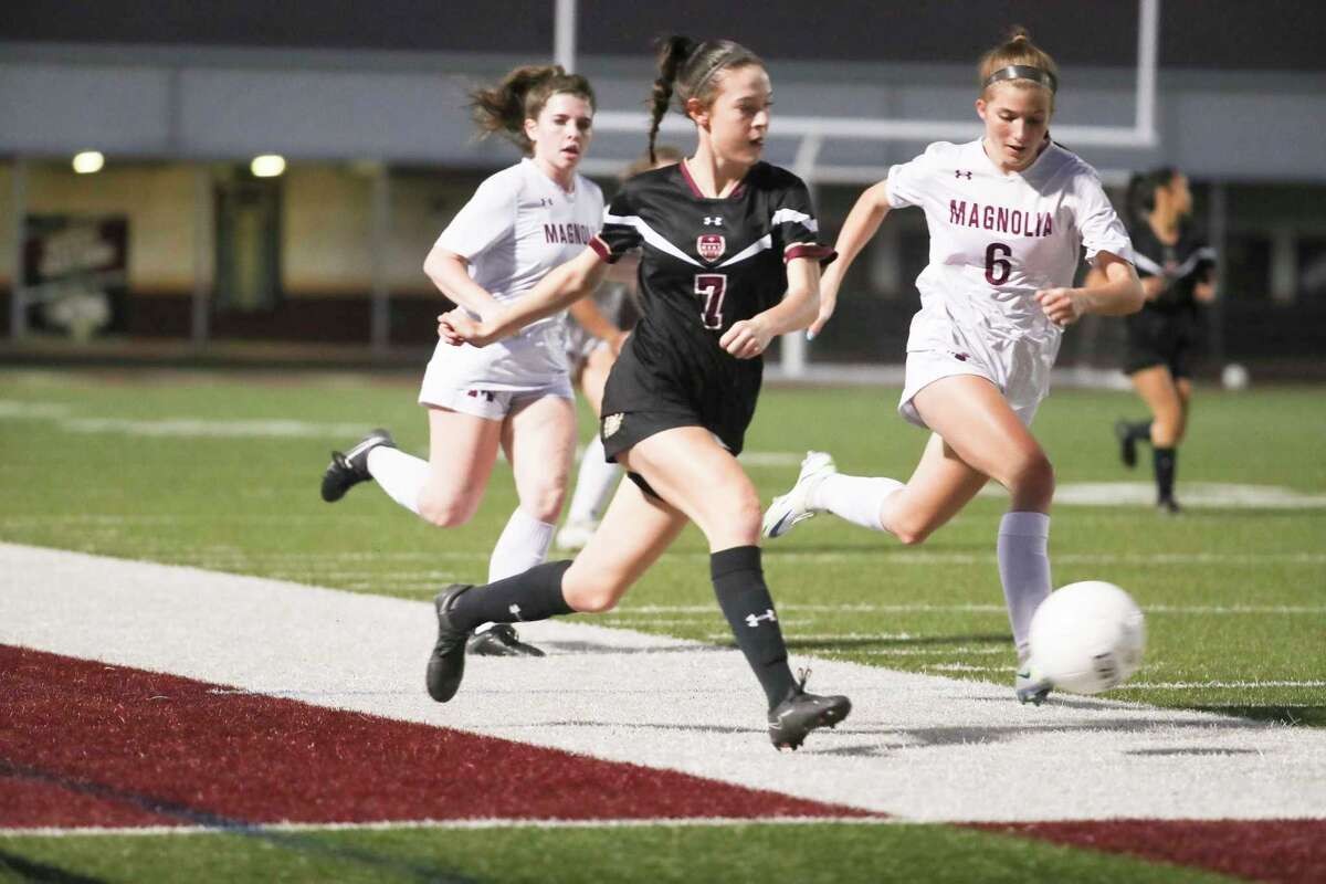 Magnolia ends regular season strong with win over rival Magnolia West