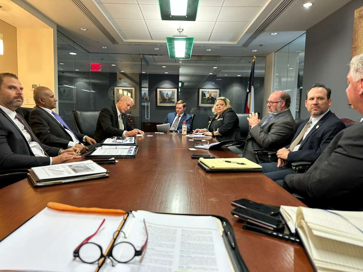 Several members of the local private sector led by Laredo Chamber of Commerce Interim President and CEO Miguel Conchas as they went to some o the same meetings as those political officials attended and others as well solely focused on economic matters. 