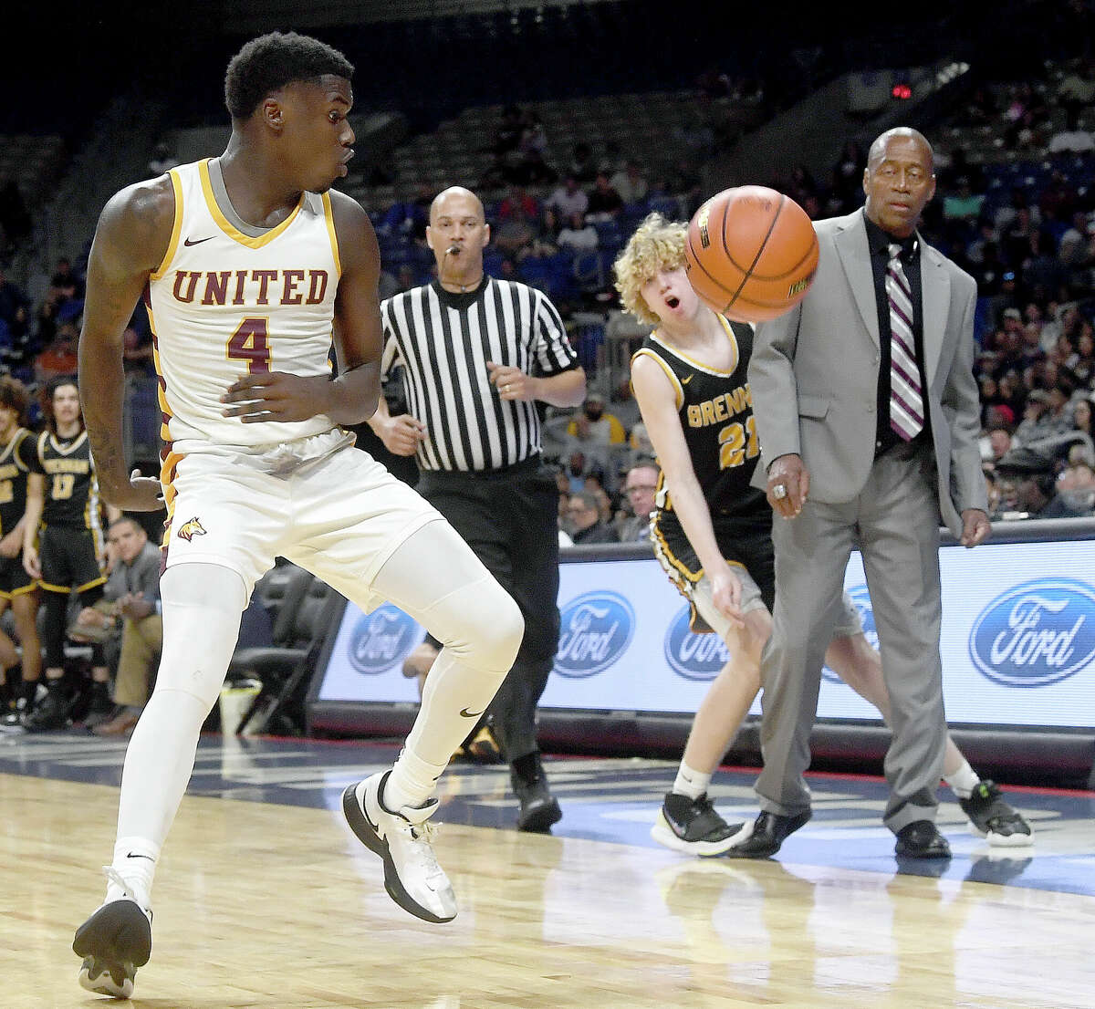 Beaumont United takes on Brennan in the 6A state semi final at the Alamodome Friday. Photo made Friday, March 10, 2023 Kim Brent/Beaumont Enterprise