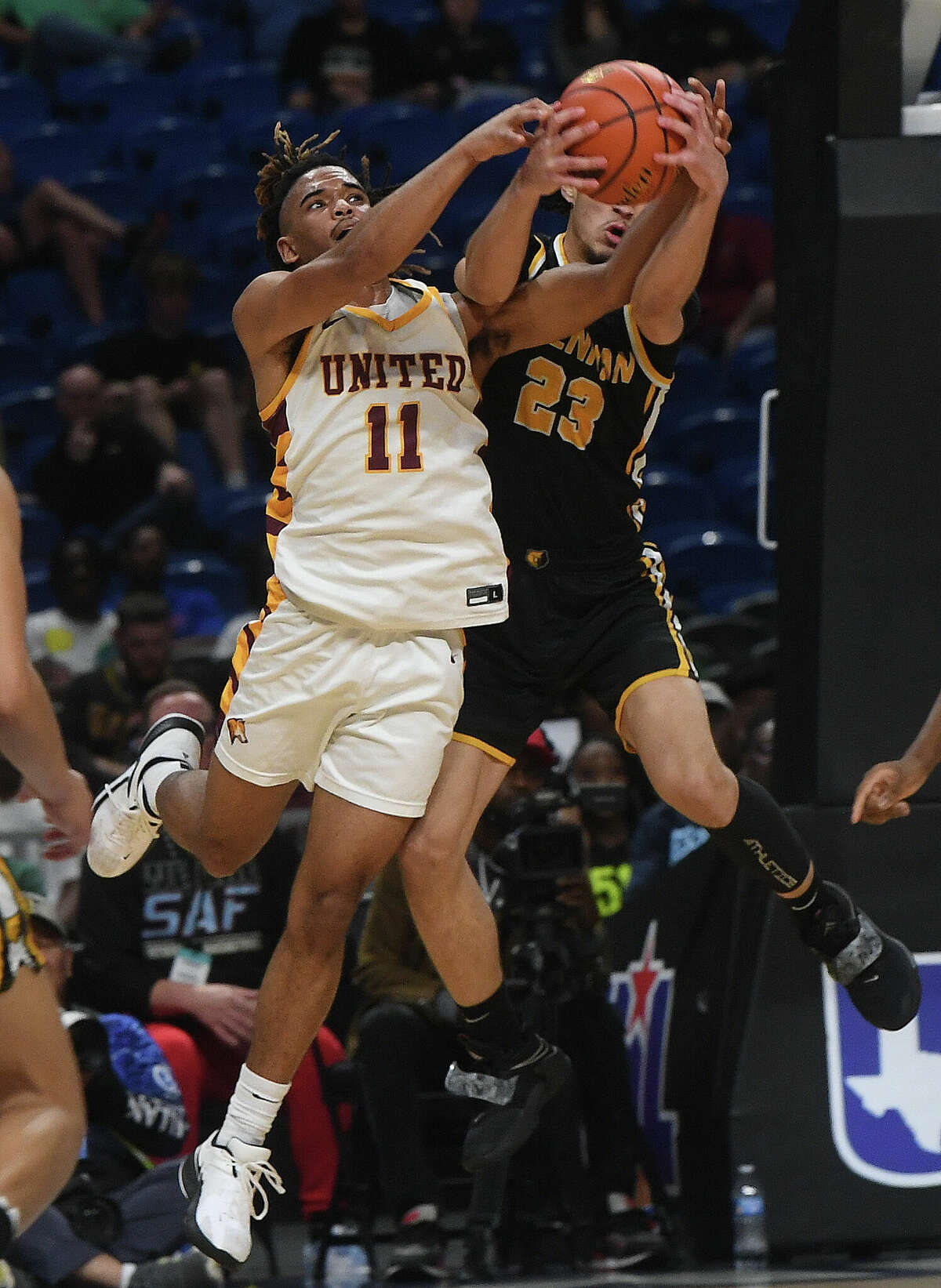 Beaumont United takes on Brennan in the 6A state semi final at the Alamodome Friday. Photo made Friday, March 10, 2023 Kim Brent/Beaumont Enterprise