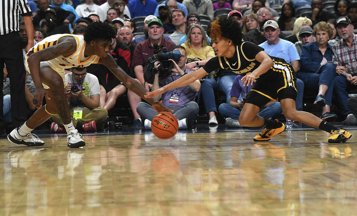 Beaumont United takes on Brennan in the 6A state semi final at the Alamodome Friday. Photo made Friday, March 10, 2023 Kim Brent/Beaumont Enterprise