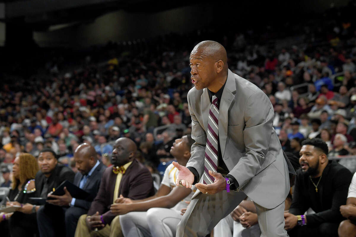 Coach David Green reacts as Beaumont United takes on Brennan in the 6A state semi final at the Alamodome Friday. Photo made Friday, March 10, 2023 Kim Brent/Beaumont Enterprise