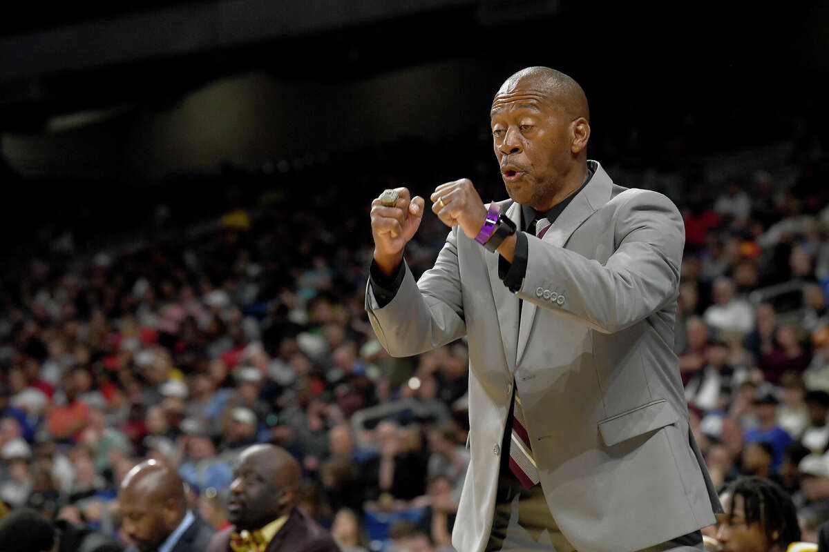 Coach David Green reacts as Beaumont United takes on Brennan in the 6A state semi final at the Alamodome Friday. Photo made Friday, March 10, 2023 Kim Brent/Beaumont Enterprise