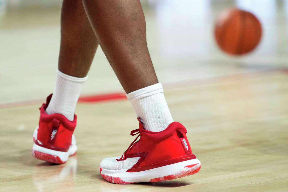 basketball player shoe brands