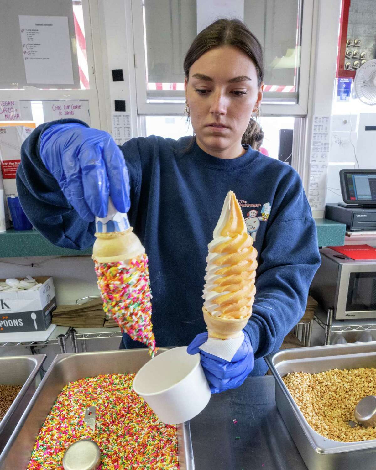 Photos Snow Man in Troy opens