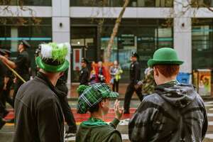 S.F.’s annual St. Patrick’s Day Parade draws thousands despite drizzle