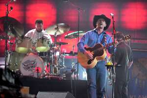 Turnpike Troubadours at Houston Rodeo: Biggest, best show so far