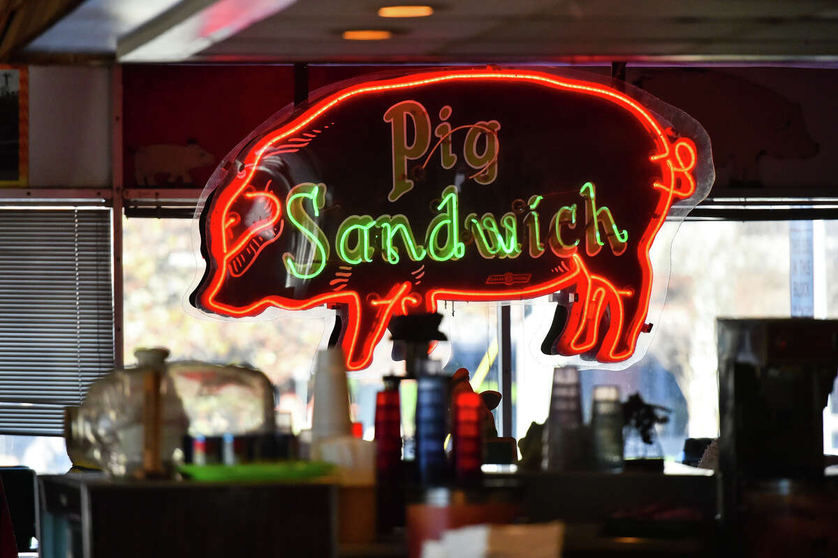 photos-of-san-antonio-pig-stand-diner-through-the-years