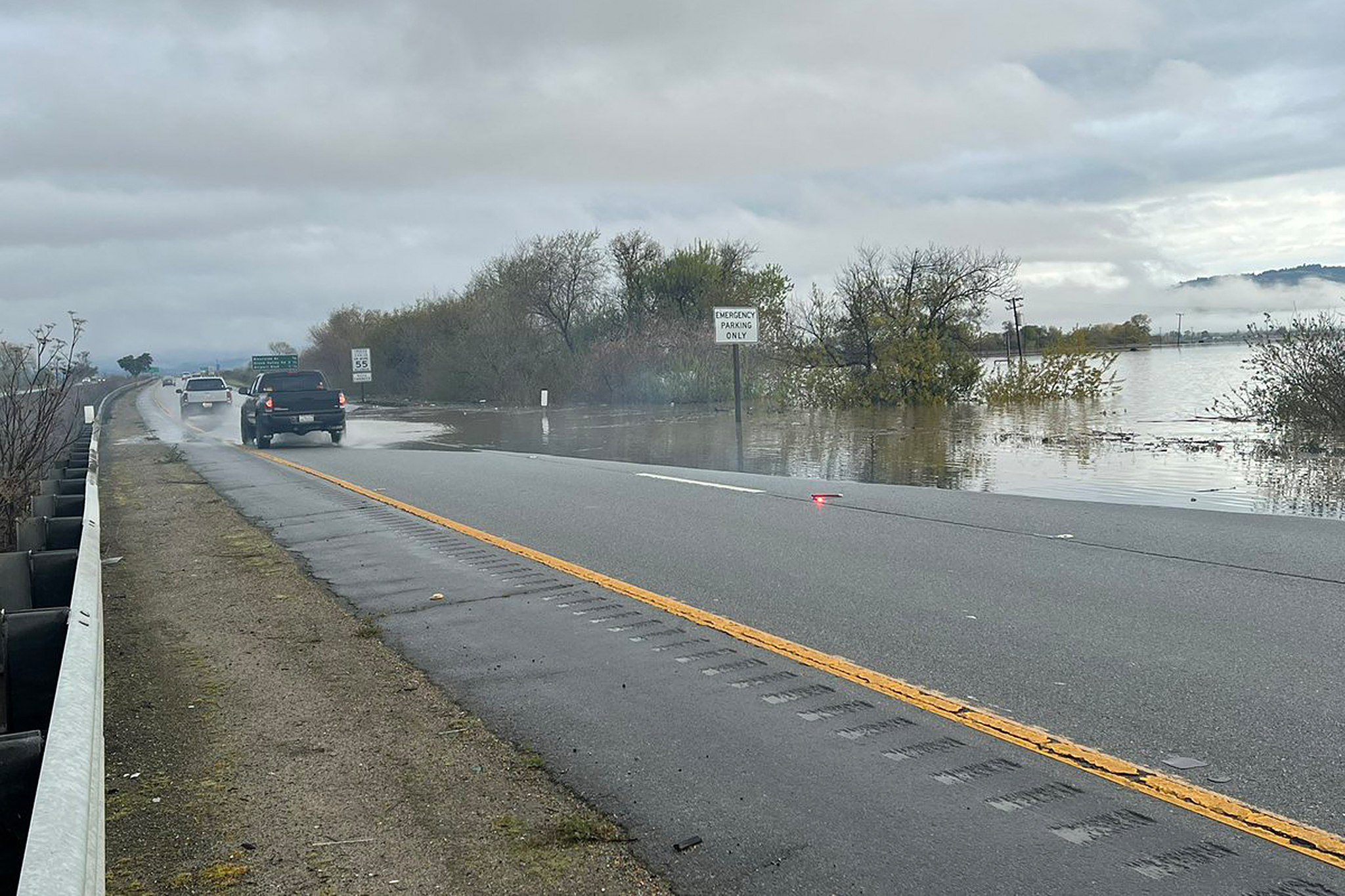 Winds kicked up by California storm wreaks havoc in Bay Area