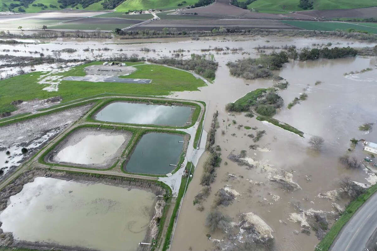 Parts of Salinas Valley covered in water as river floods