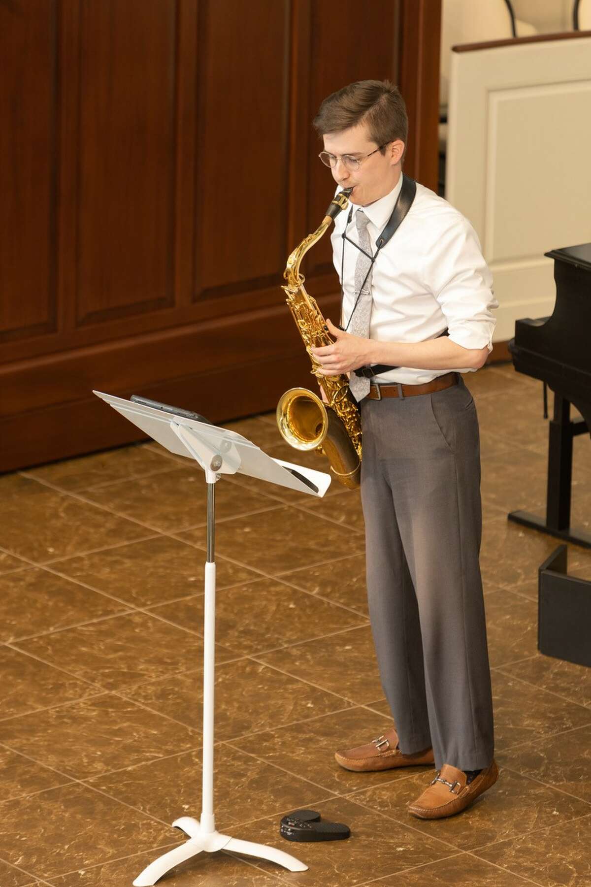 Jeffrey Allardyce performs at Memorial Presbyterian Church