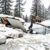 2023年3月14日星期二，在加利福尼亚州Dollar Point附近，由于最近的暴风雪而倒塌的建筑物。