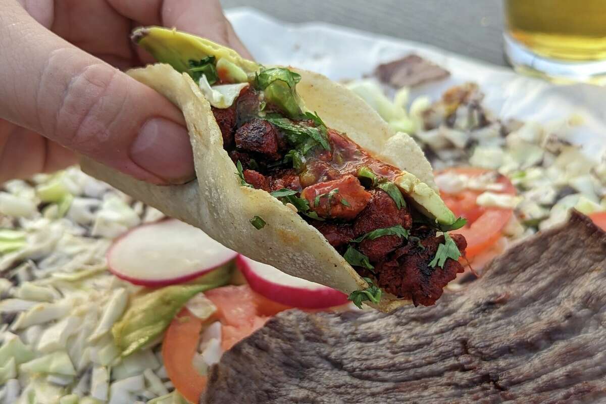 Tacos al pastor at El Alebrije