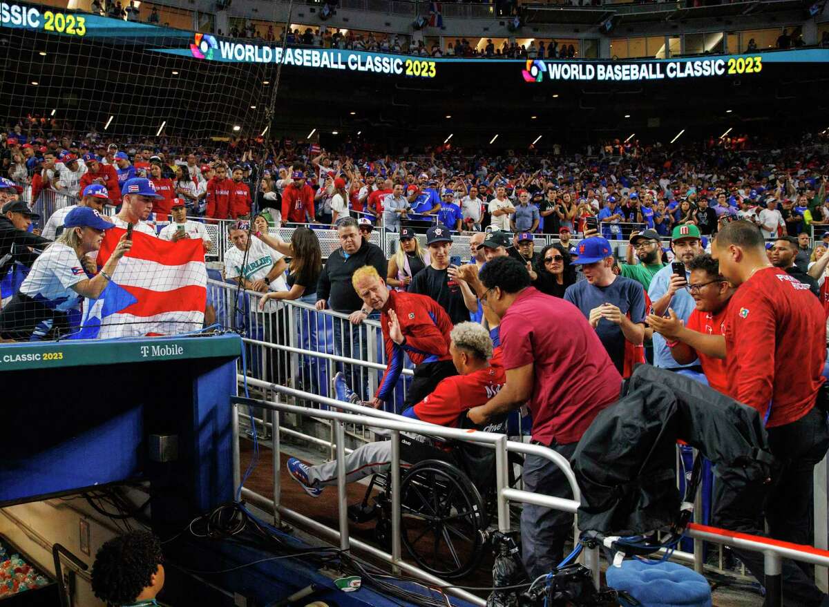 Puerto Rico eliminates U.S. at World Baseball Classic