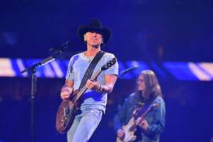 Kenny Chesney at Houston Rodeo: A superstar returns after 7 years