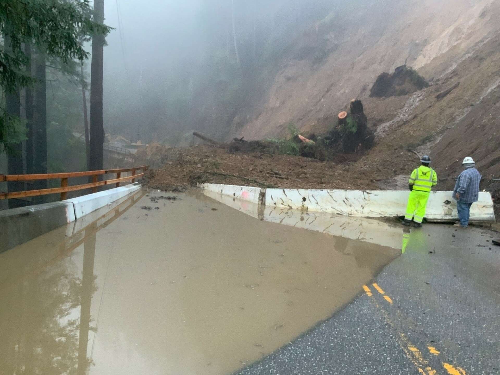 Mudslide near Santa Cruz Mountains, Highway 9 to remain closed