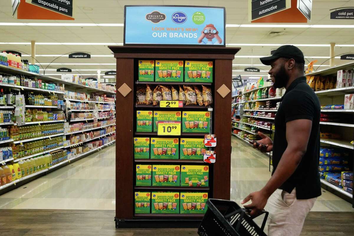 H-E-B, Kroger Grow Store-brand Products As Grocery Inflation Continues