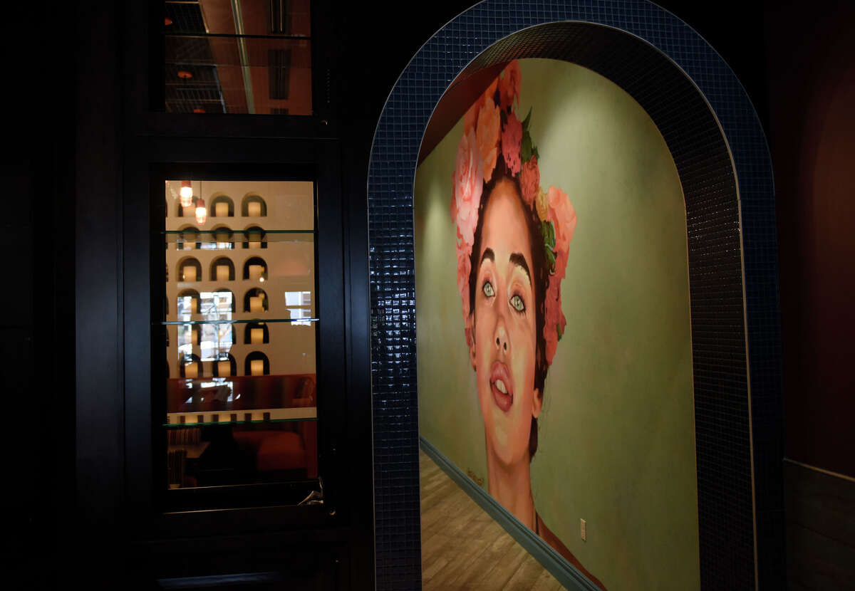 Why restaurants continue to open at Connecticut's malls