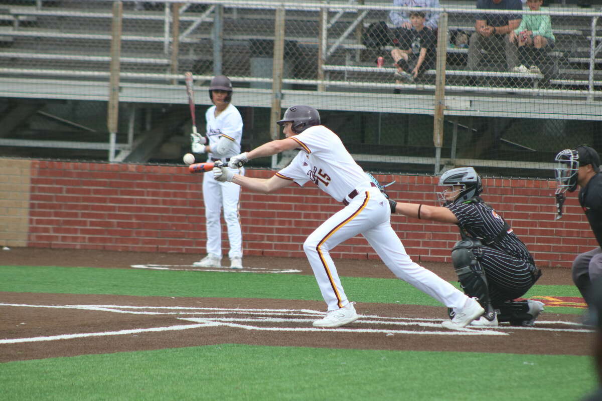 Deer Park had problems trying to get bunts down Thursday. Tristan Patterson (15) was one of two players who popped balls up in bunt attempts, like this one in the fourth inning.