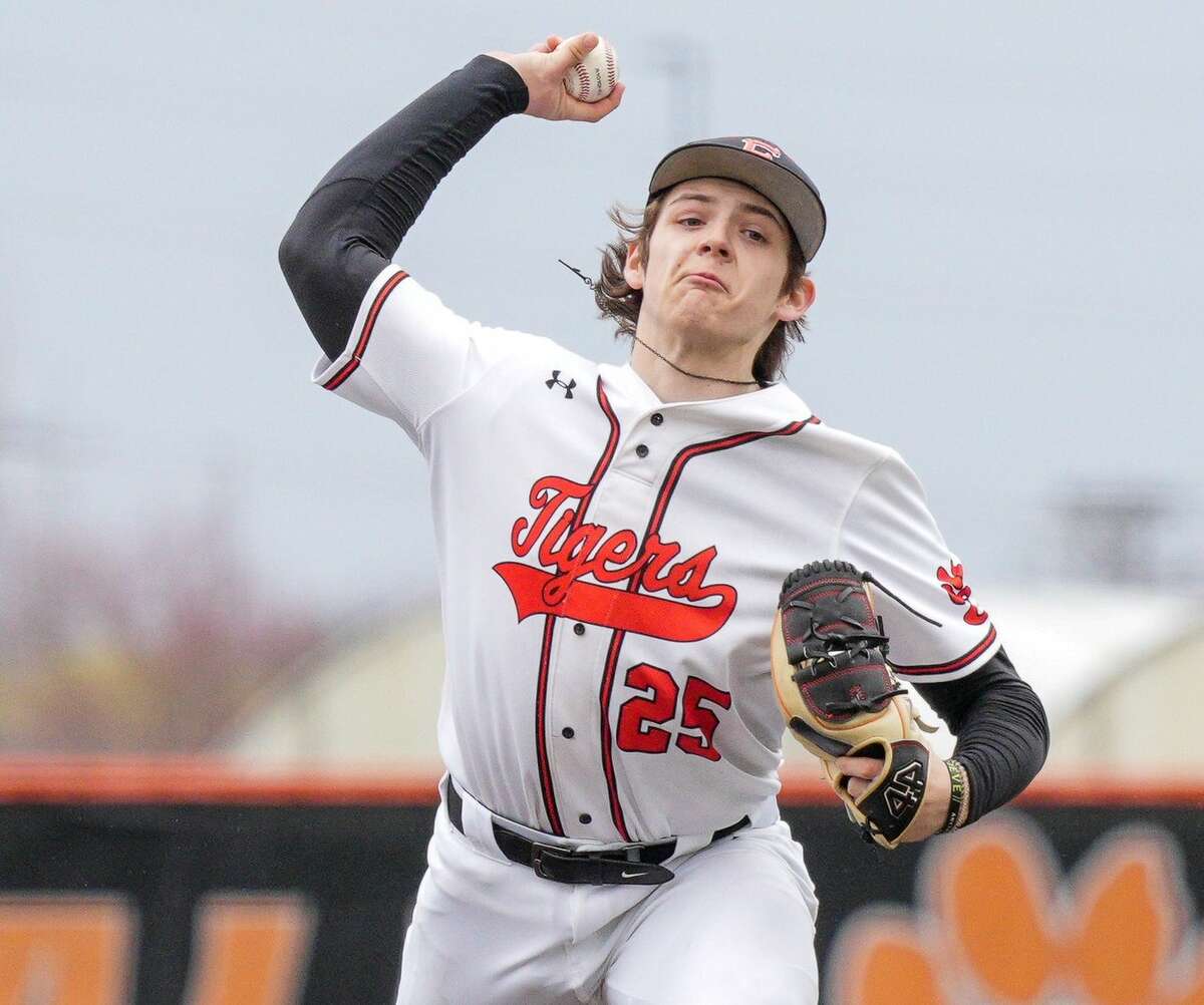 Edwardsville's Tyler Powell delivers a pitch against Lockport on Thursday at Tom Pile Field in Edwardsville.