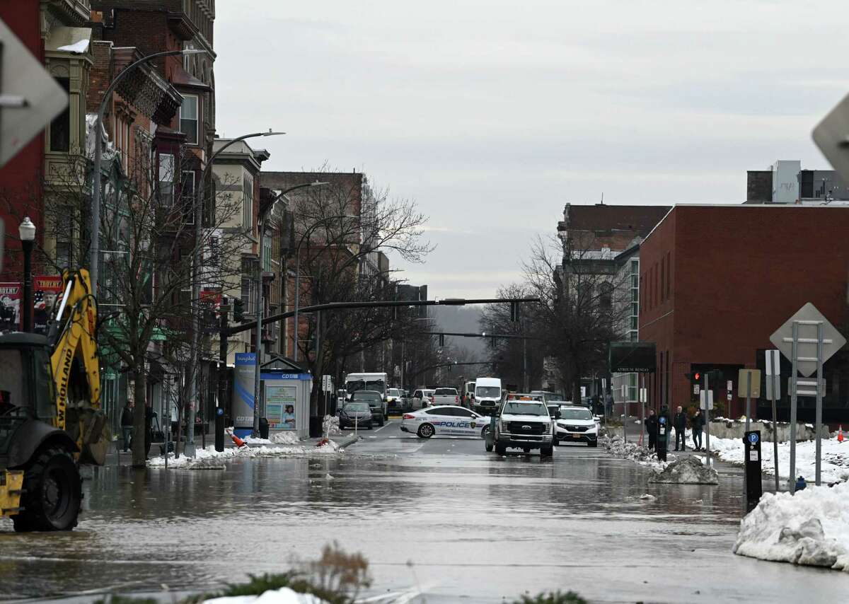 Troy water main break not expected to affect holiday revelry