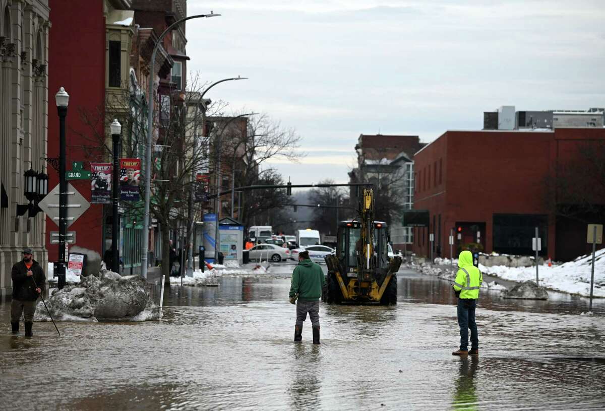 Troy water main break not expected to affect holiday revelry