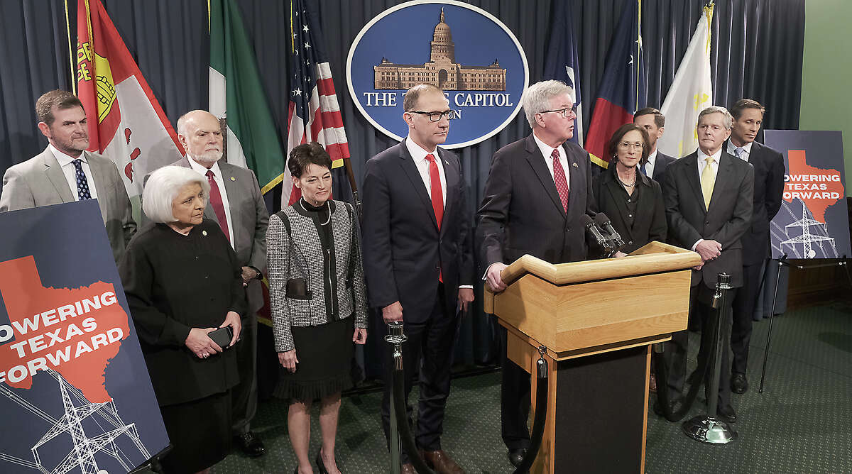 Lt. Gov. Dan Patrick, with other lawmakers, including Charles Schwertner, Donna Campbell, Judith Zafferini, Phil King and Nathan Johnson hold a press conference to discuss Texas energy bills in the works in the senate at the Texas State Capitol, Austin, TX Wednesday March 9, 2023.