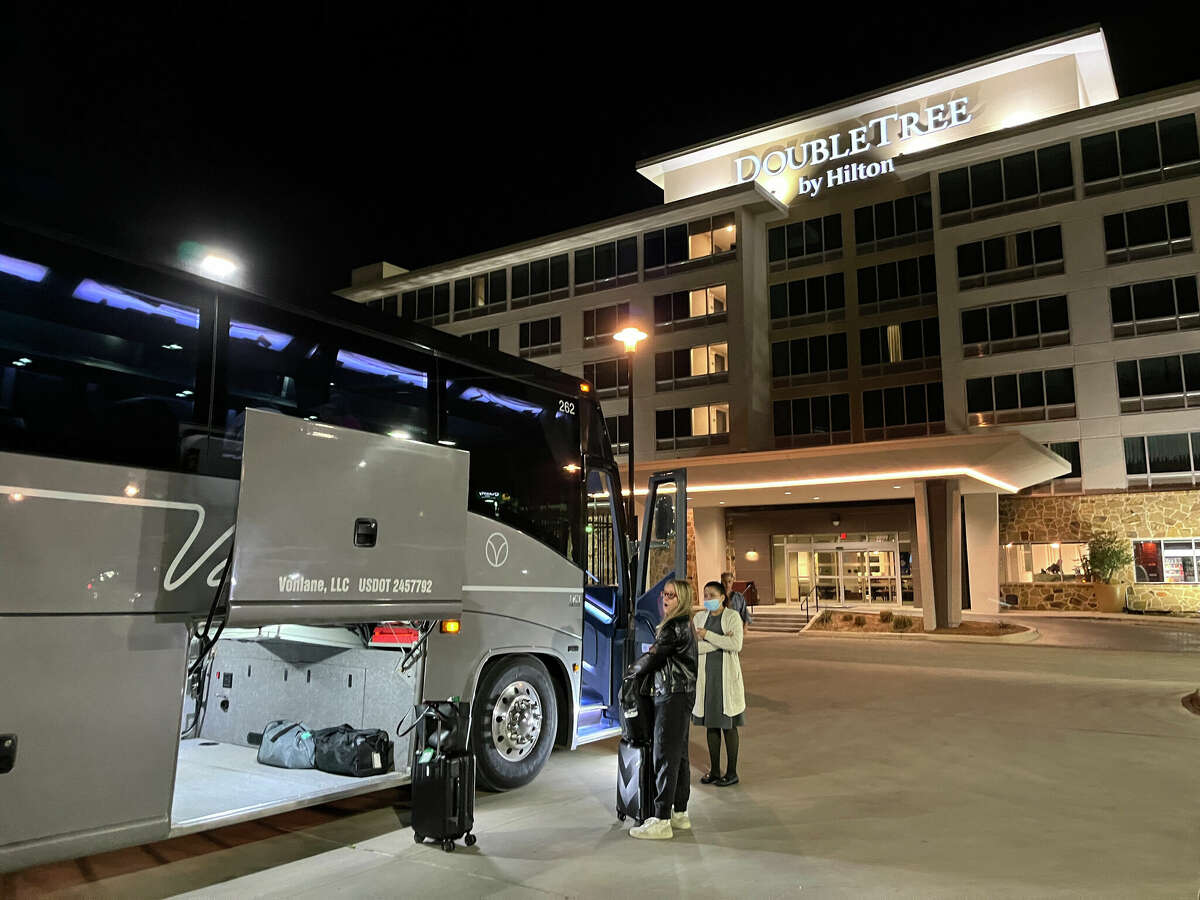 Vonlane luxury bus vs. Southwest flight from San Antonio to Dallas