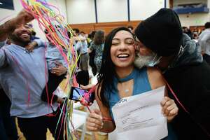 New Haven-area medical students celebrate future on 'Match Day'