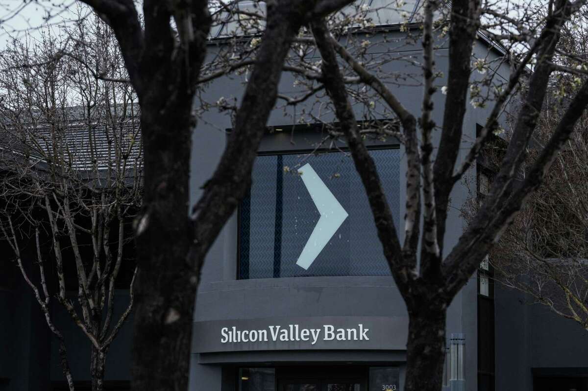 Silicon Valley Bank headquarters in Santa Clara, California, U.S., on Friday, March 10, 2023. Silicon Valley Bank became the biggest U.S. bank failure in more than a decade, after its long-established customer base of tech start-ups grew worried and yanked deposits.