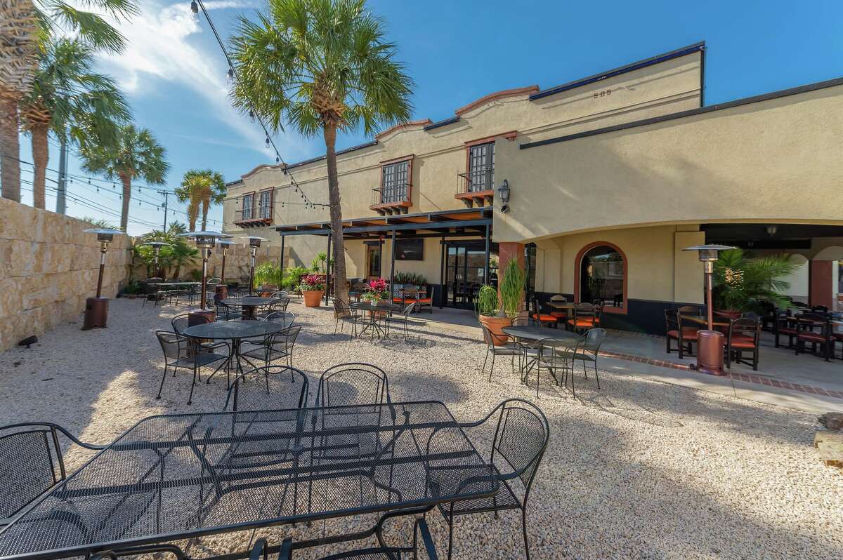 New Braunfels patio and outdoor spots to beat the heat