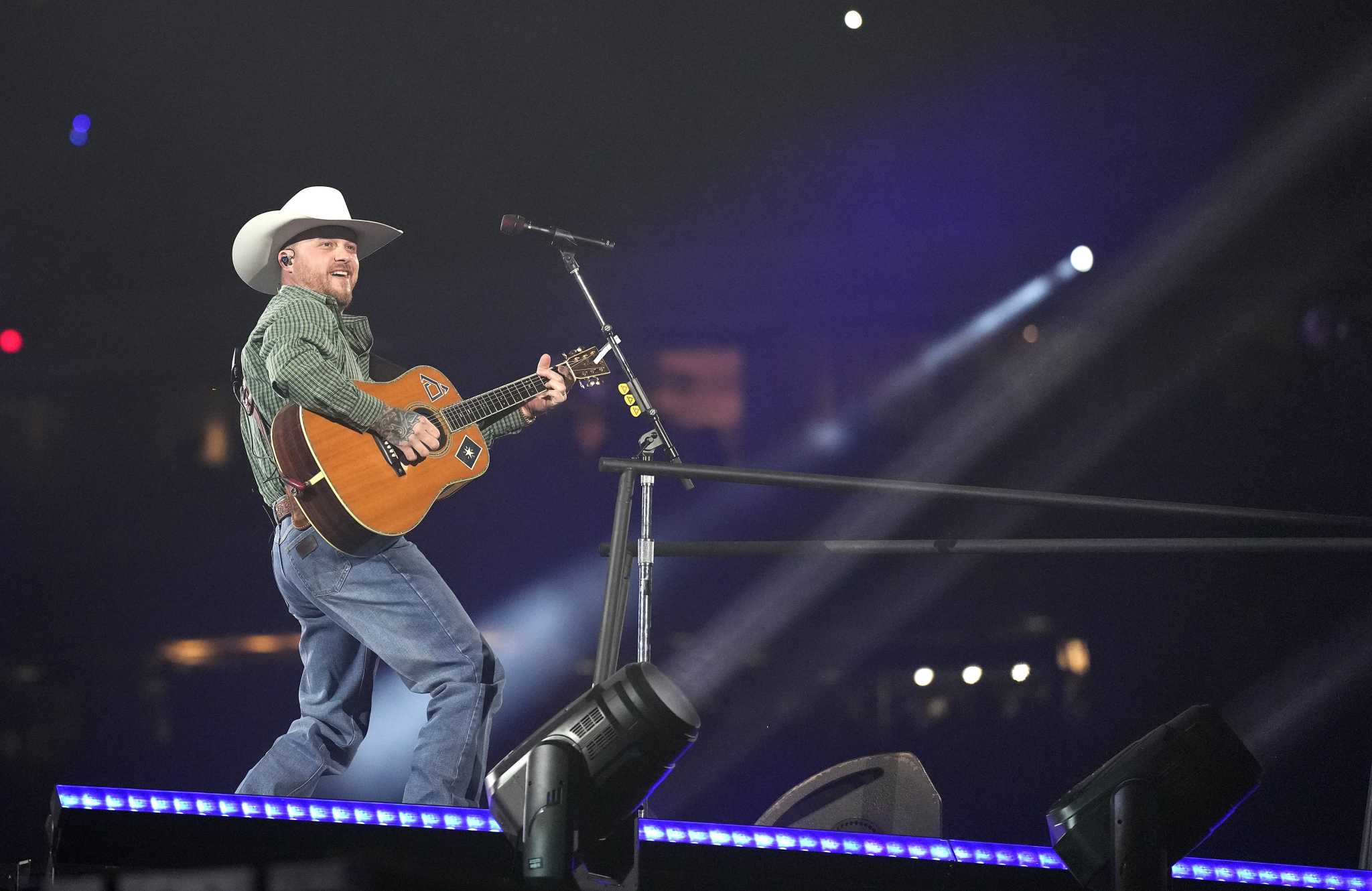 Cody Johnson arrives at Houston Rodeo with No. 1 hit 'Til You Can't