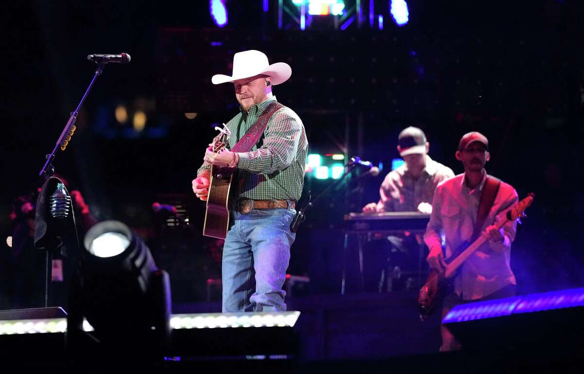 Cody Johnson arrives at Houston Rodeo with No. 1 hit 'Til You Can't'