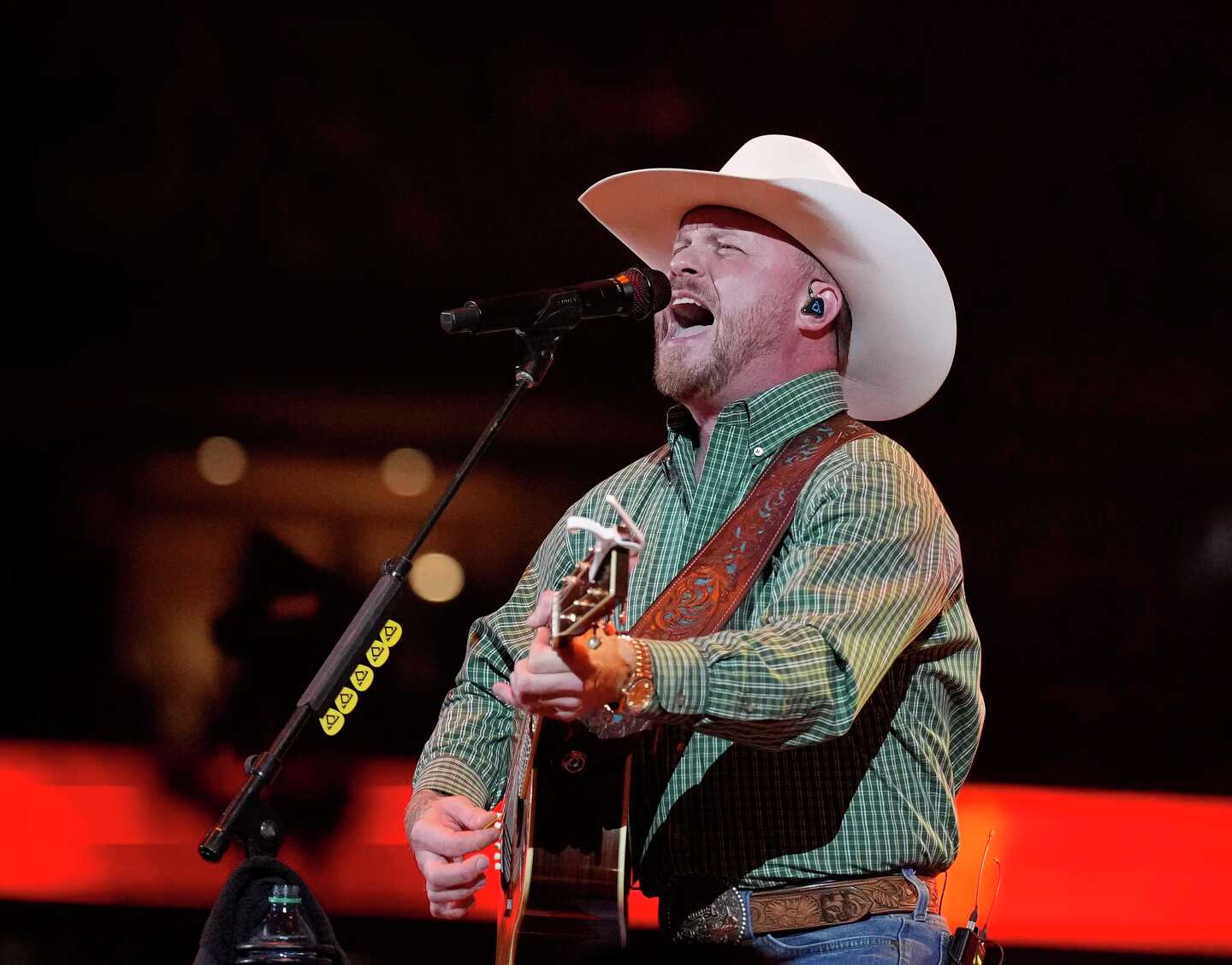 Cody Johnson arrives at Houston Rodeo with No. 1 hit 'Til You Can't'