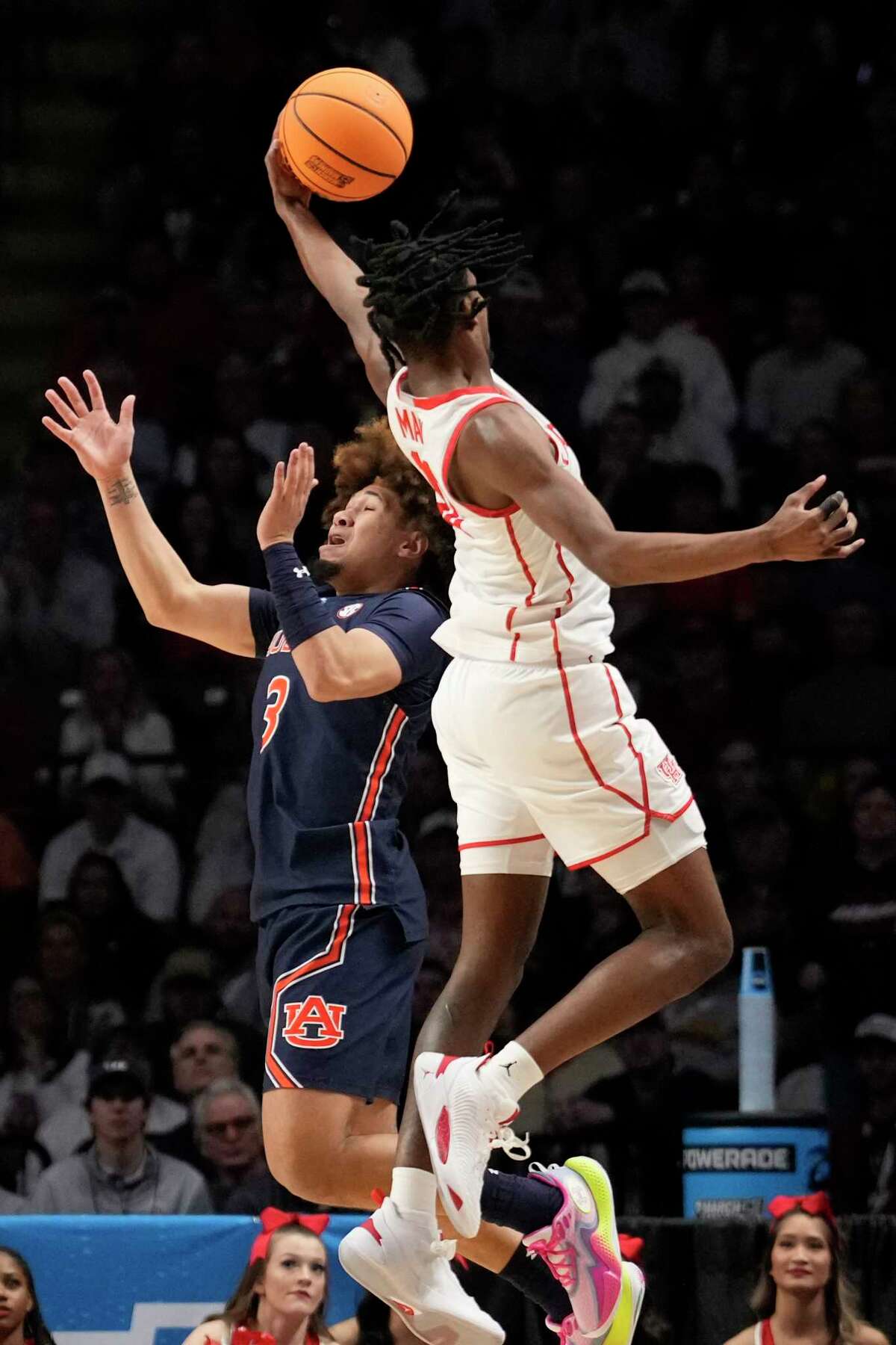 NCAA Tournament Houston shows its heart, hustle to beat Auburn