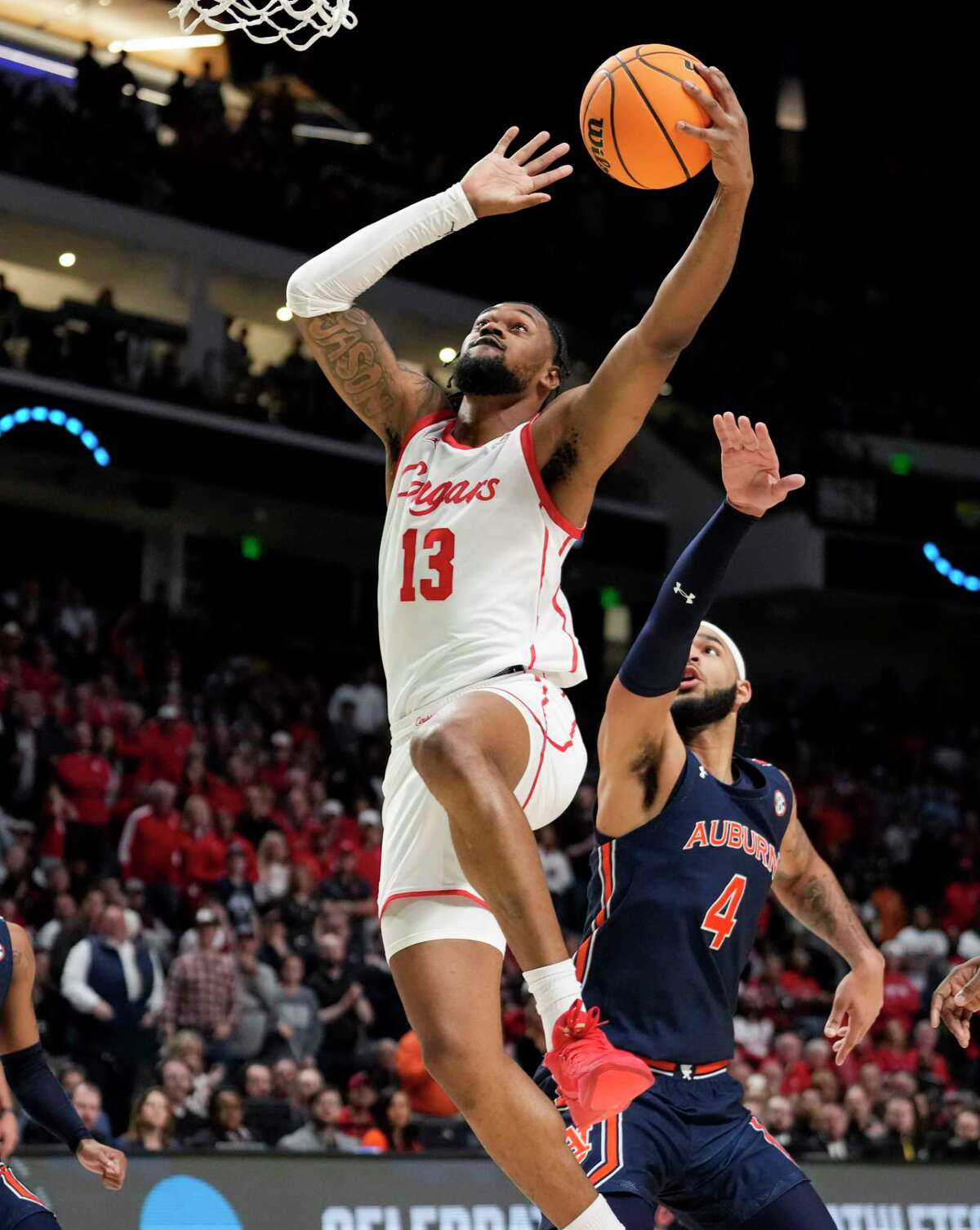 NCAA Tournament: Houston Shows Its Heart, Hustle To Beat Auburn