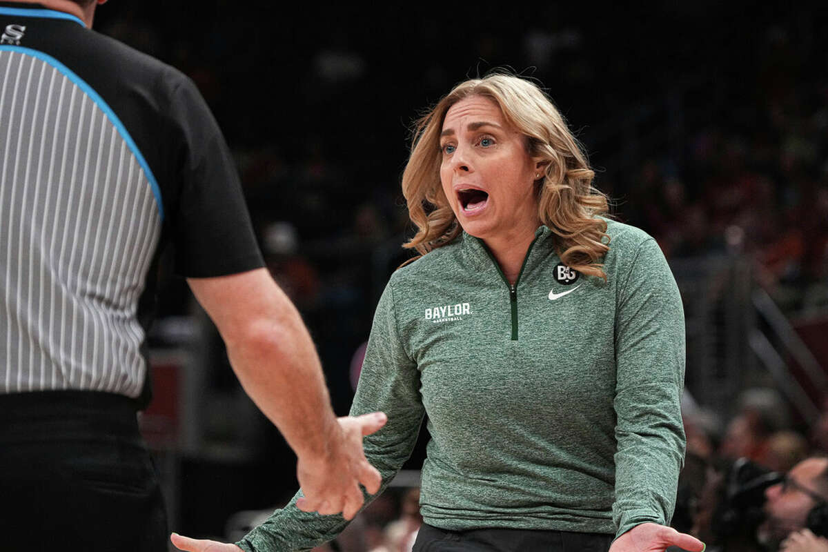 Baylor coach Nicki Collen looks back on years as CT Sun assistant