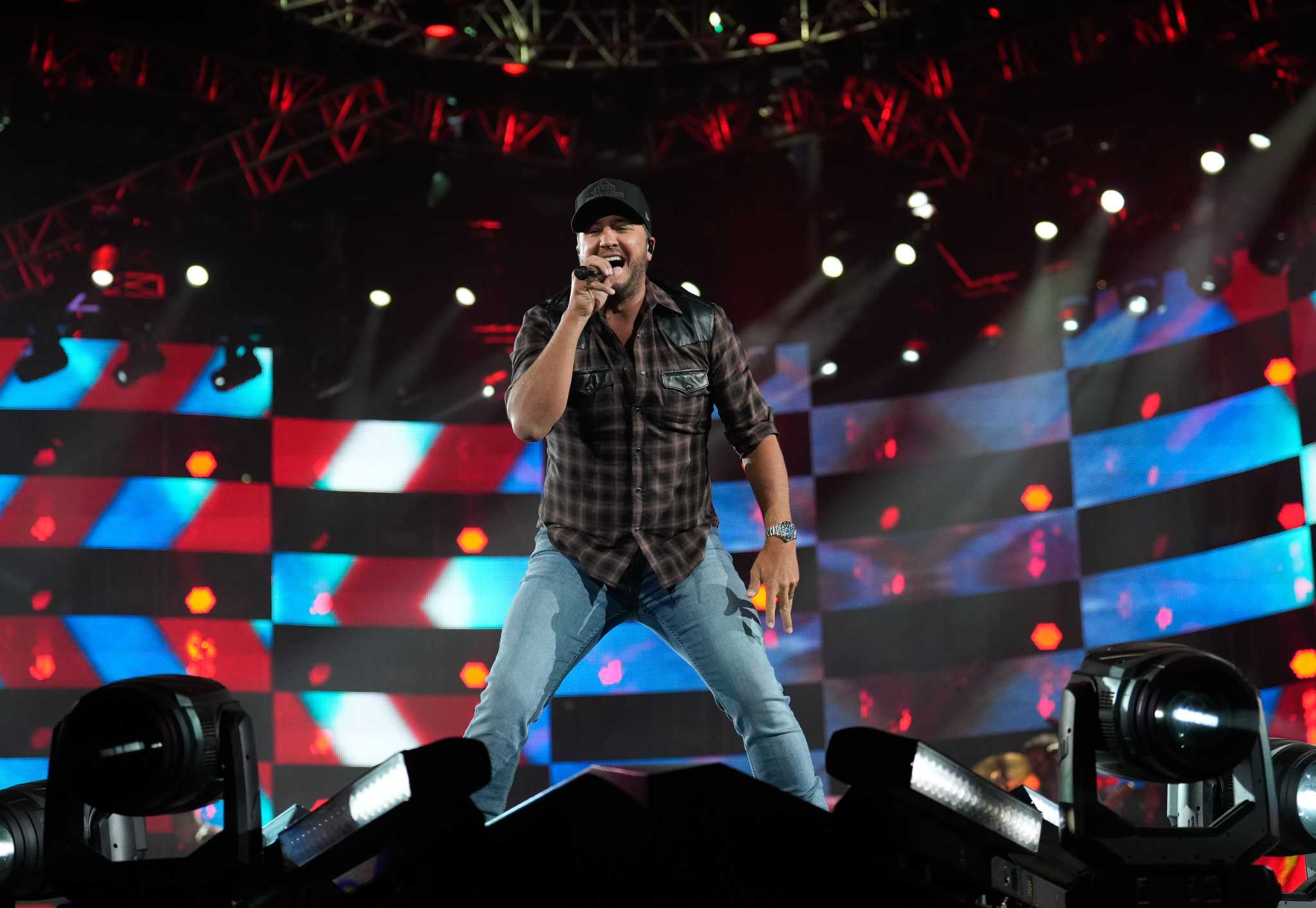 Luke Bryan at Houston Rodeo Closing out with the biggest crowd of the