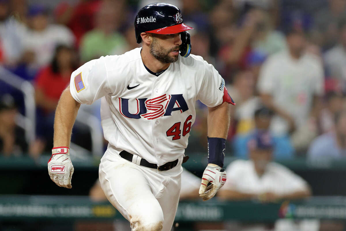 Goldschmidt homers, US to play for World Baseball Classic title