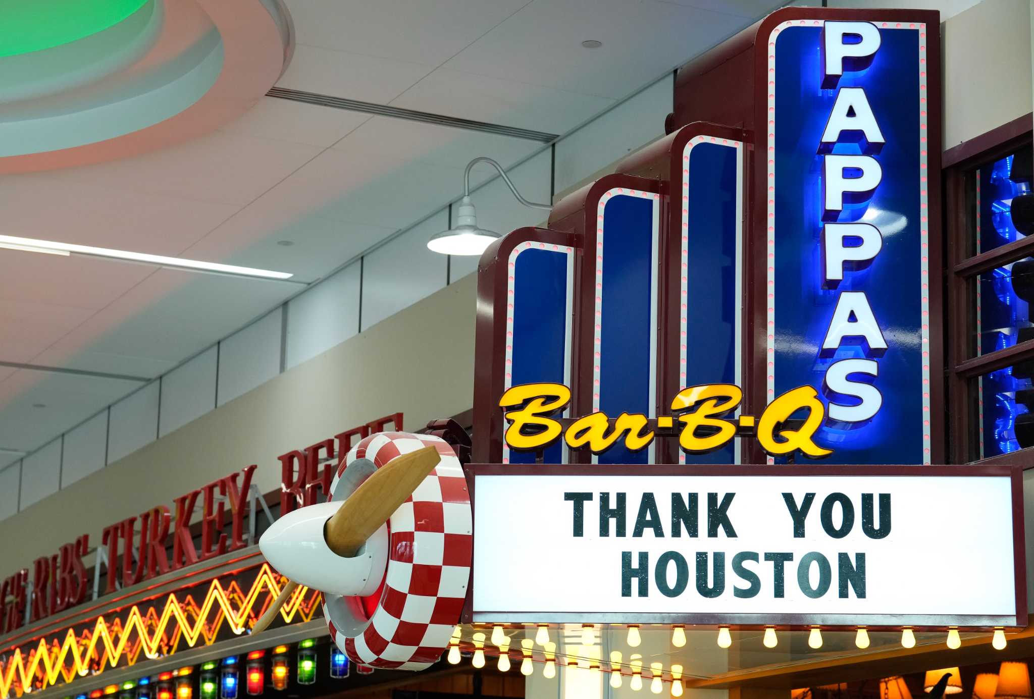 Pappas Restaurants files protest over lost airport contract