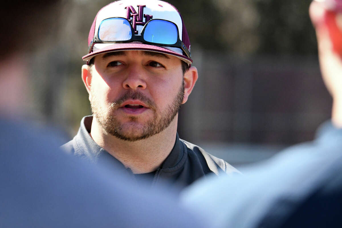 North Haven baseball coach Joe Romanelli replaces Bob DeMayo