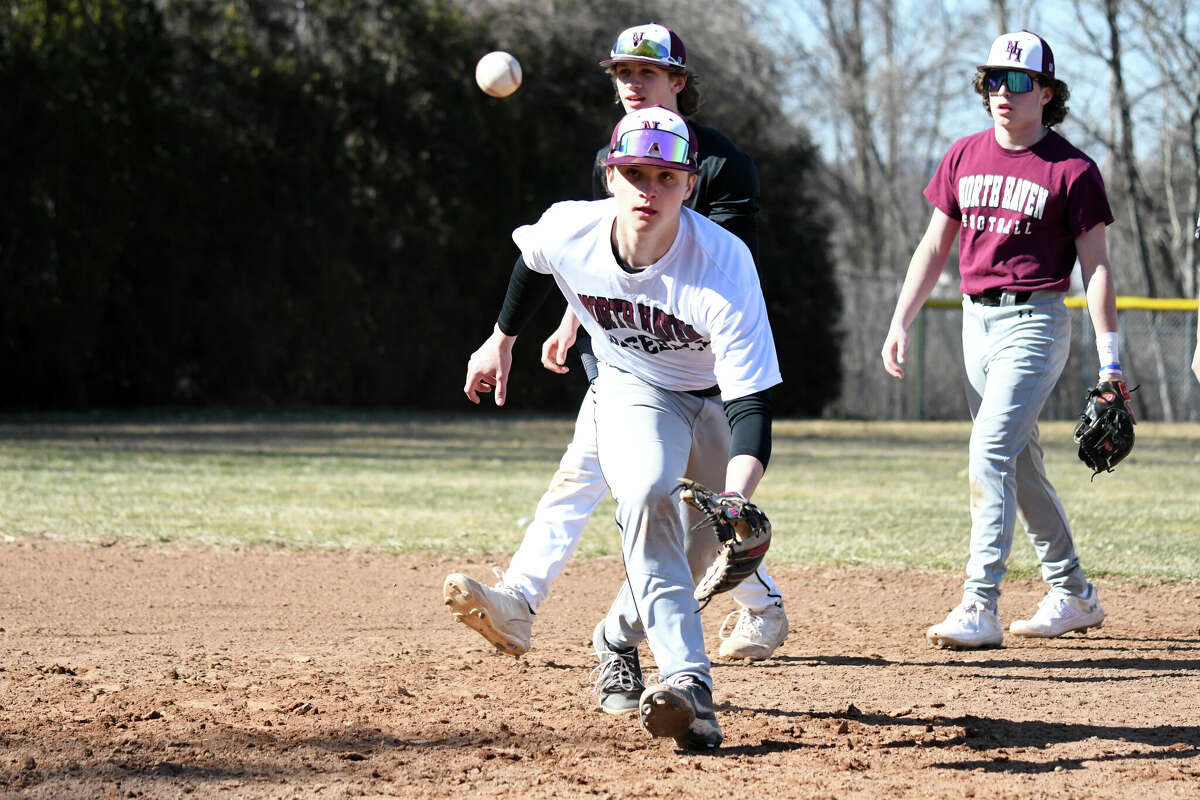 North Haven baseball coach Joe Romanelli replaces Bob DeMayo