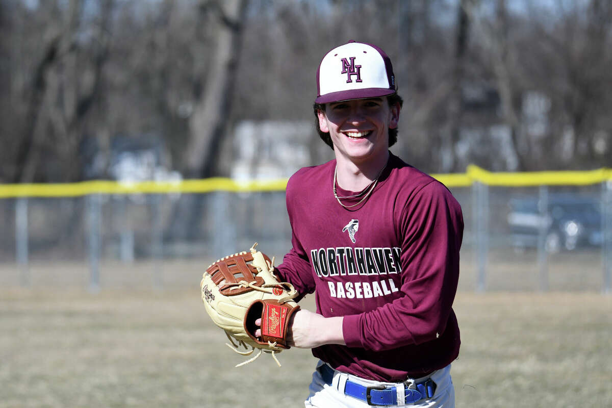 North Haven baseball coach Joe Romanelli replaces Bob DeMayo