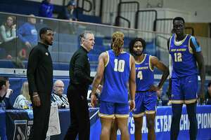 New Haven men's basketball faces West Liberty in Elite Eight