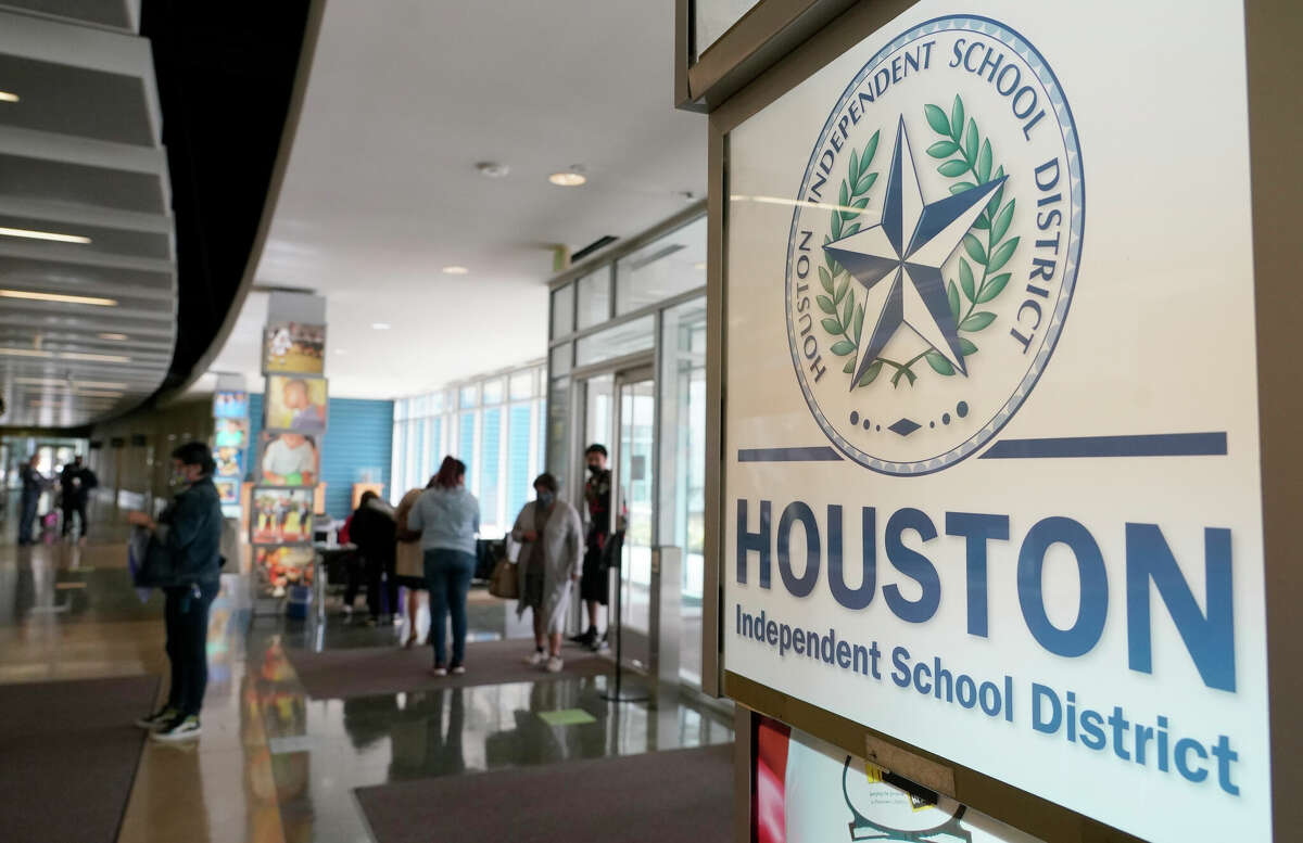 TEA to host first public meeting after HISD state takeover
